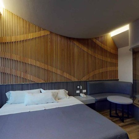 Hotel Patriotismo Kota Meksiko Bagian luar foto