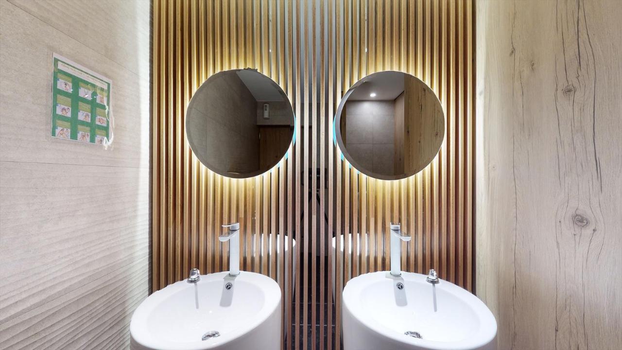 Hotel Patriotismo Kota Meksiko Bagian luar foto