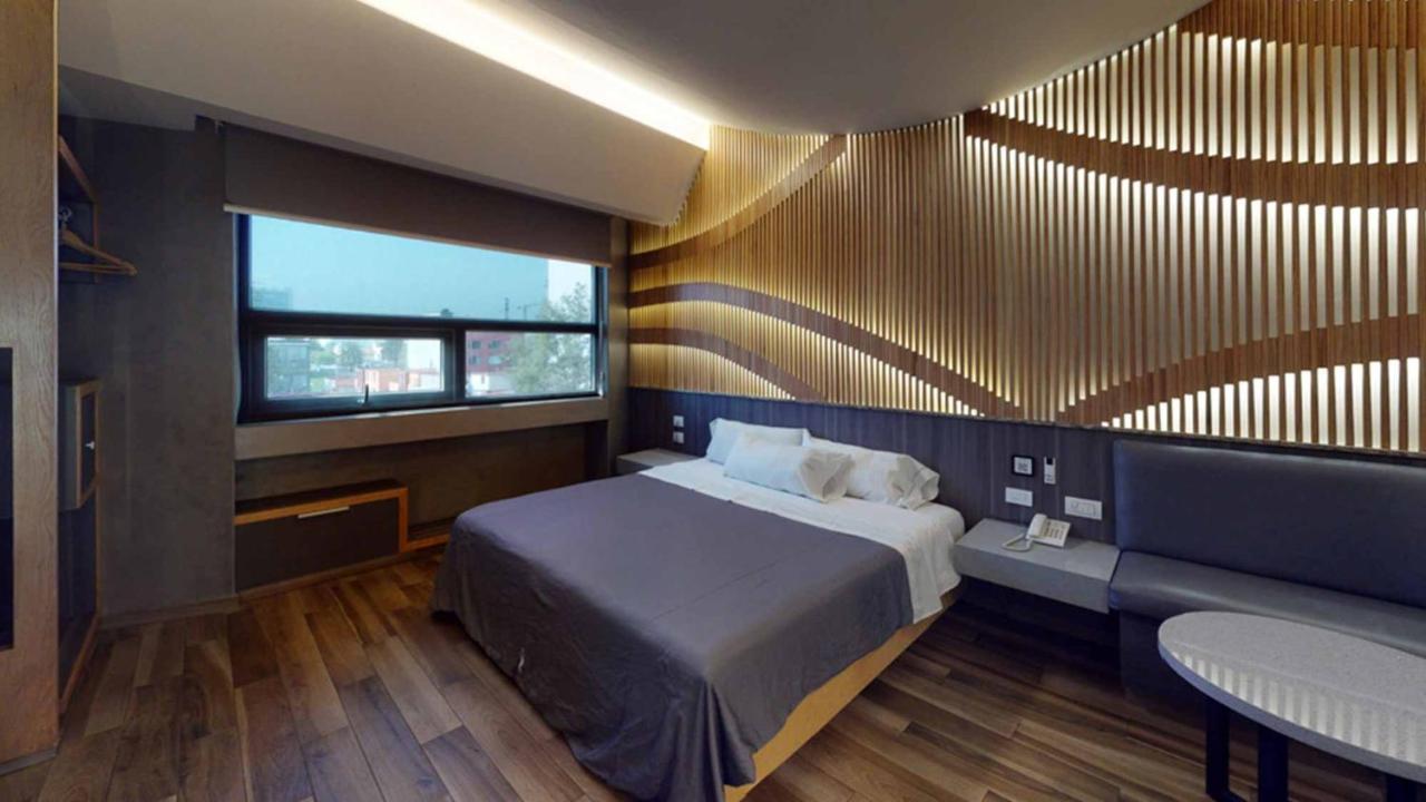 Hotel Patriotismo Kota Meksiko Bagian luar foto