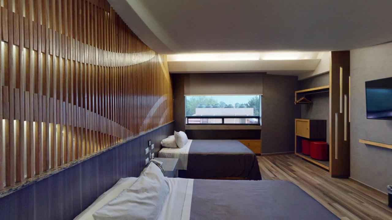 Hotel Patriotismo Kota Meksiko Bagian luar foto