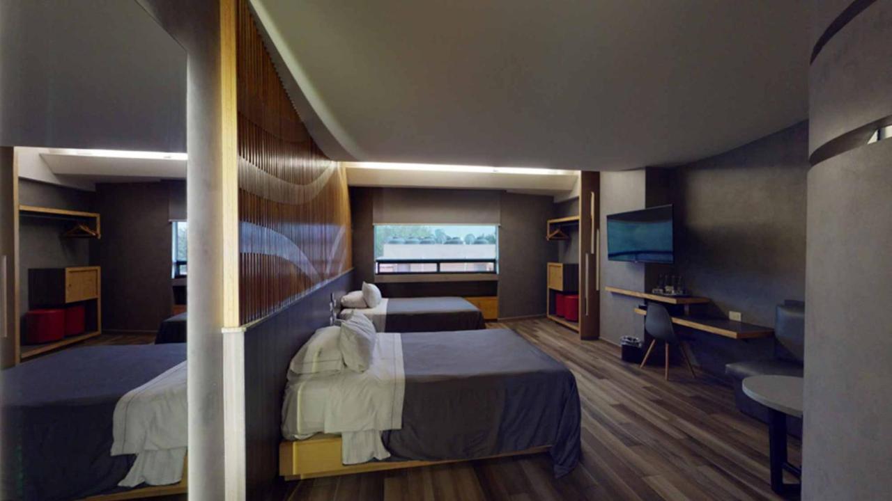 Hotel Patriotismo Kota Meksiko Bagian luar foto
