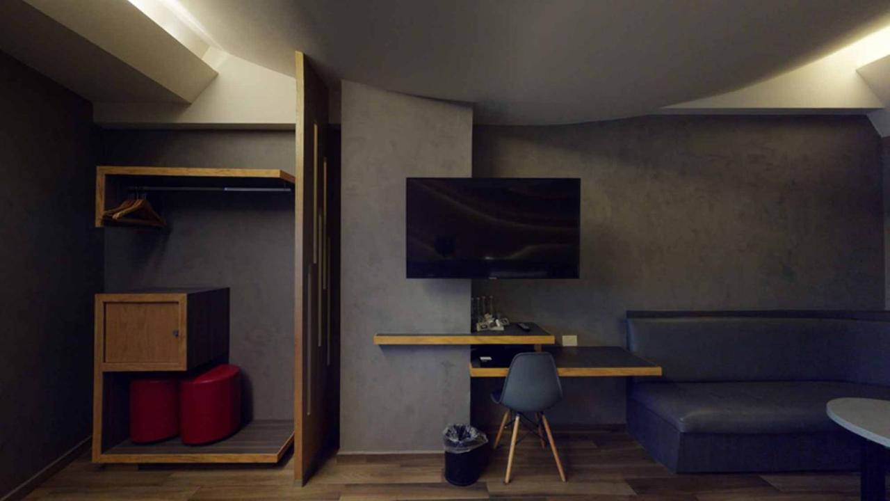 Hotel Patriotismo Kota Meksiko Bagian luar foto
