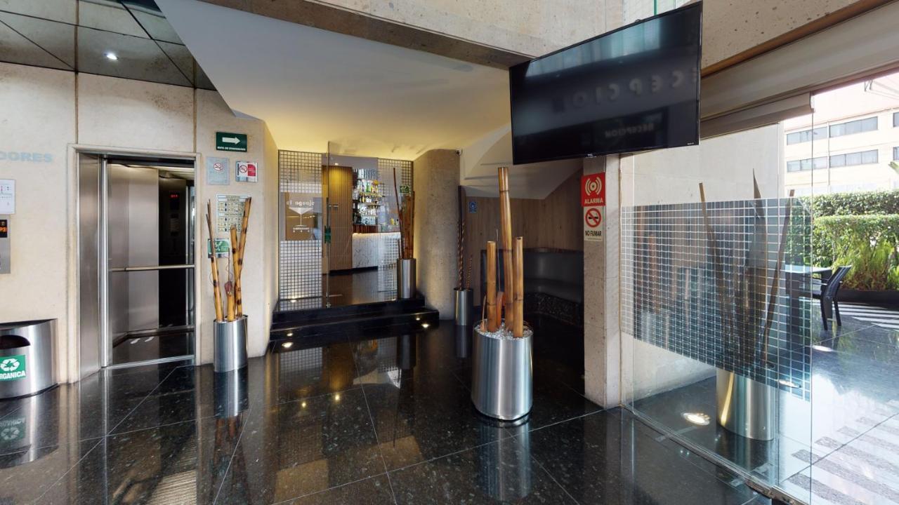 Hotel Patriotismo Kota Meksiko Bagian luar foto